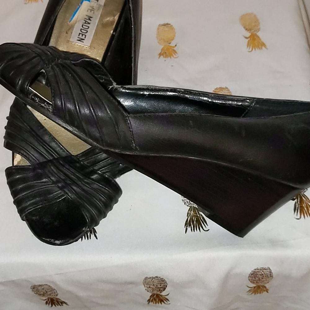 Steve Madden Open Toe Wedges Size 8.5 *Used* - image 3